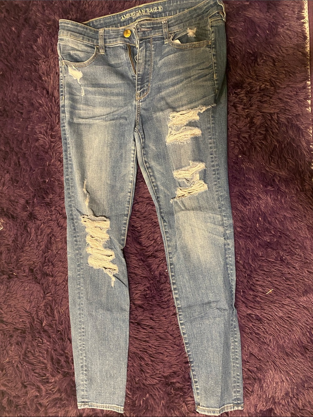 American Eagle Outfitters Women's Ripped Light Blue Skinny Jeans